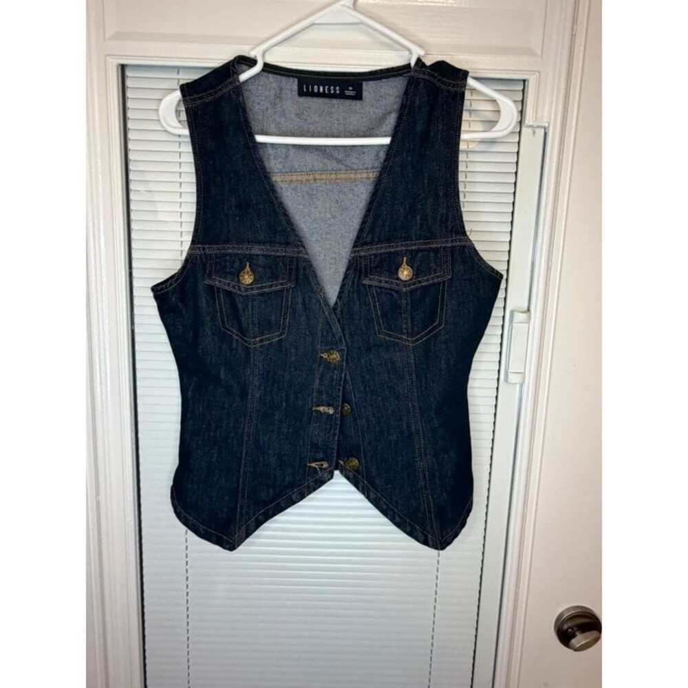 Lioness Dark Wash Denim Button Front Vest – Medium